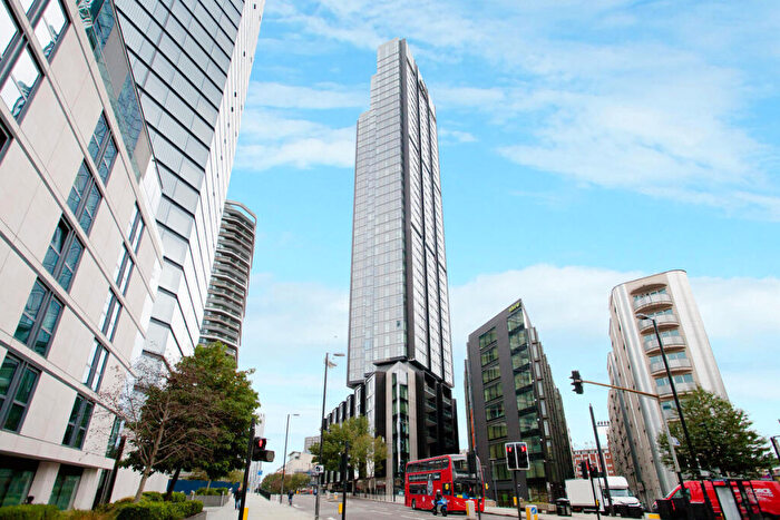 1 Bedroom Apartment To Rent In City Road, London, EC1V