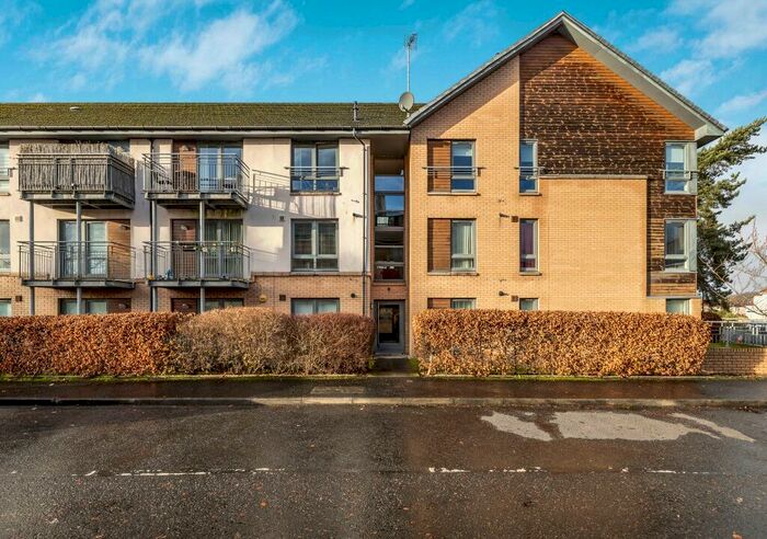 2 Bedroom Flat To Rent In Kirkton Avenue, Knightswood, Glasgow, G13