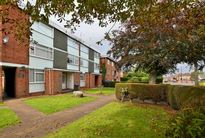 2 Bedroom Terraced House To Rent In London Road, Wilenhall, Coventry, CV3