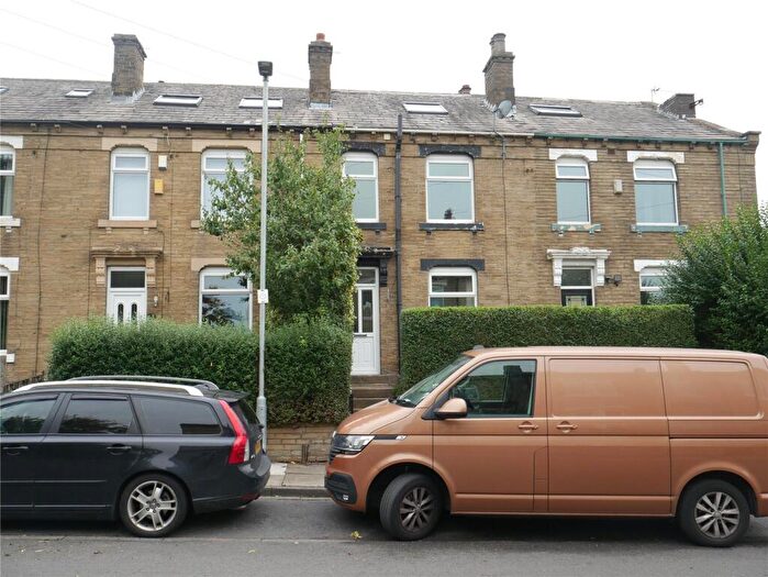 3 Bedroom Terraced House To Rent In Park Road, Low Moor, Bradford, West Yorkshire, BD12