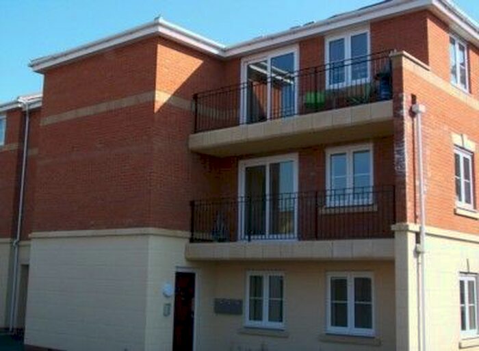 2 Bedroom Flat To Rent In Collier Way, Southend On Sea, SS1