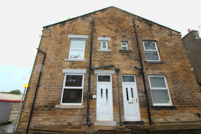 2 Bedroom End Of Terrace House To Rent In Varley Street, Stanningley, Leeds, LS28