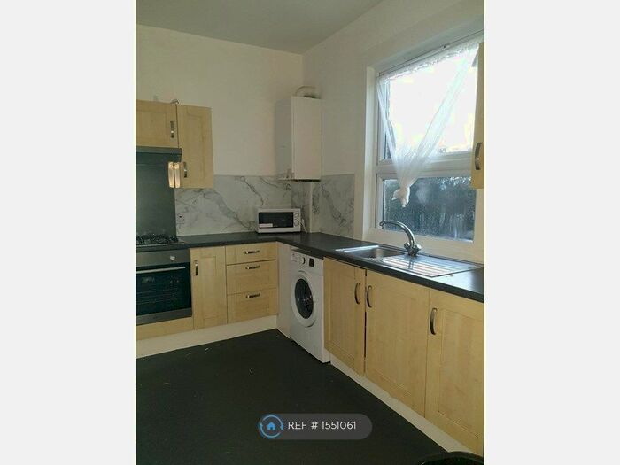 2 Bedroom Flat To Rent In Connaught Road, London, NW10