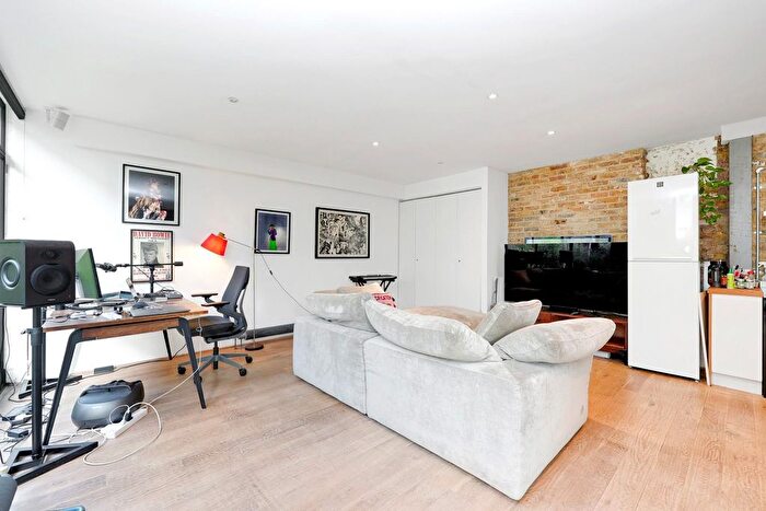 1 Bedroom Terraced House To Rent In Ezra Street, London, E2