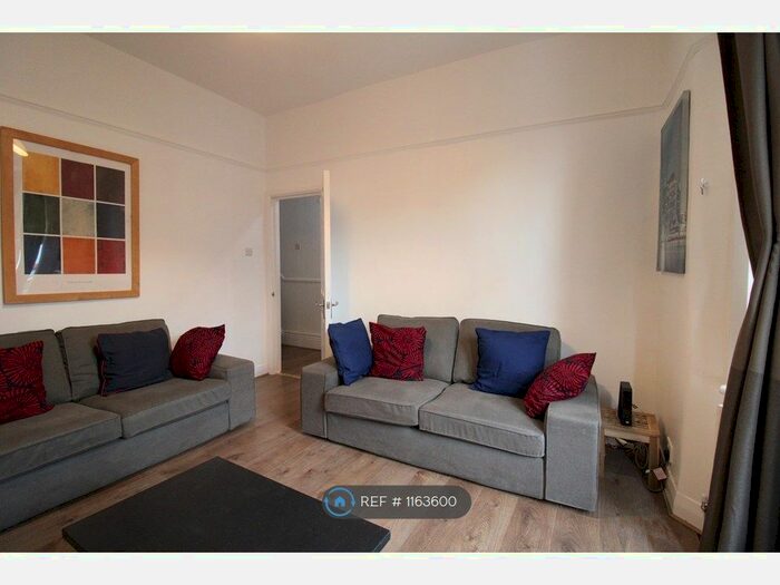 4 Bedroom End Of Terrace House To Rent In Newcomen Road, London, E11