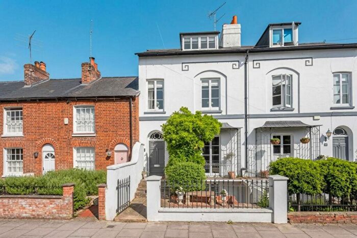 4 Bedroom Terraced House For Sale In Greys Hill, Henley-On-Thames, RG9