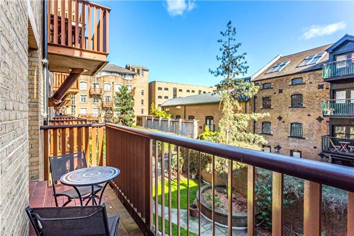 1 Bedroom Flat For Sale In Queen Elizabeth Street, London, SE1