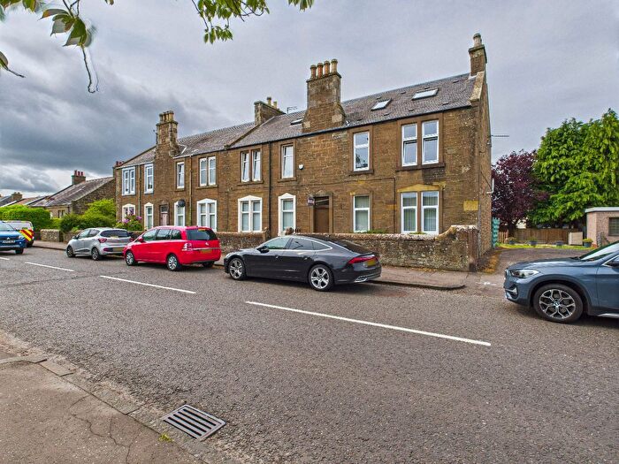 2 Bedroom Flat To Rent In Forthill Road, Broughty Ferry, Dundee, DD5