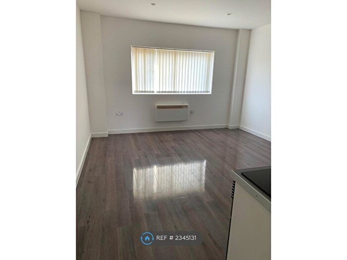 1 Bedroom Flat To Rent In Fulwood Avenue, Bournemouth, BH11