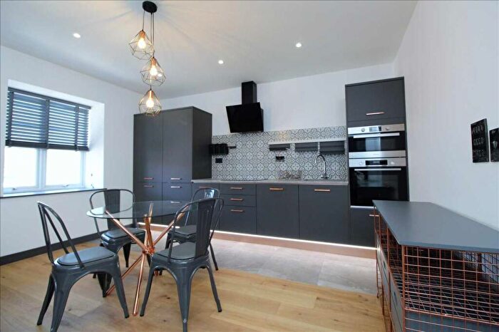 2 Bedroom Apartment To Rent In Tavistock Place, Plymouth, Plymouth, PL4