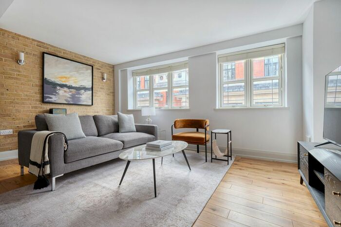 1 Bedroom Flat To Rent In Soho, W1D