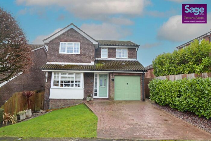 4 Bedroom Detached House For Sale In Buttercup Court, Ty Canol, Cwmbran, NP44