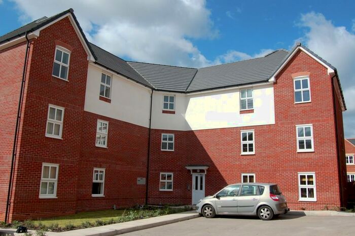 2 Bedroom Apartment To Rent In Hardy Close, Dukinfield, Cheshire, SK16