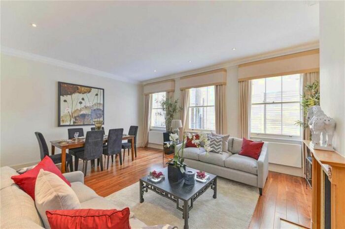 3 Bedroom Maisonette To Rent In Montpelier Walk, Knightsbridge, London, SW7