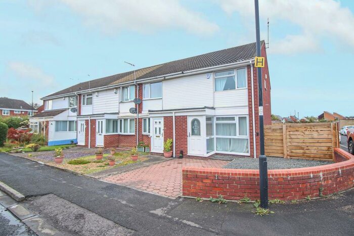 2 Bedroom End Of Terrace House To Rent In Hereford Court, Newcastle Upon Tyne, NE3
