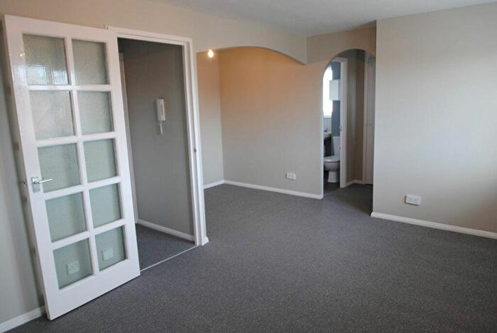 Flat To Rent In Verona Court, SE14