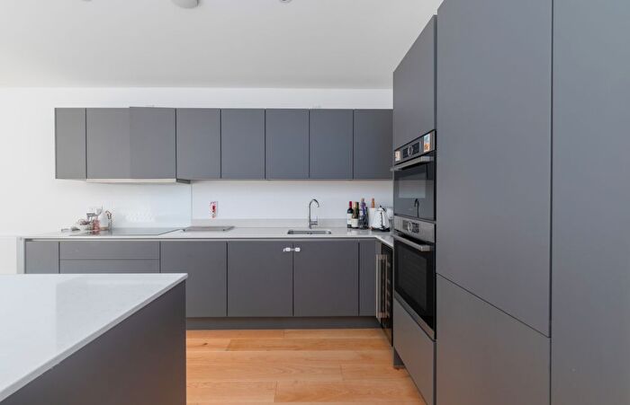 4 Bedroom End Of Terrace House To Rent In Dryden Road, North Greenwich, SE10