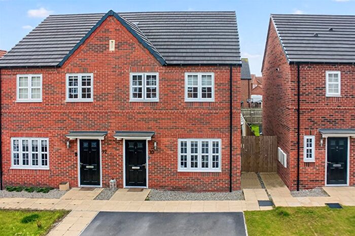 3 Bedroom Semi-Detached House For Sale In Wagtail Close, Easingwold, YO61