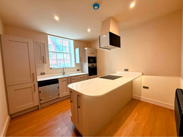 1 Bedroom Terraced House To Rent In Bread Street, Wakefield, WF1