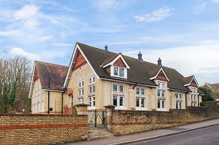 2 Bedroom Flat To Rent In Starts Hill Road, Farnborough, Orpington, BR6