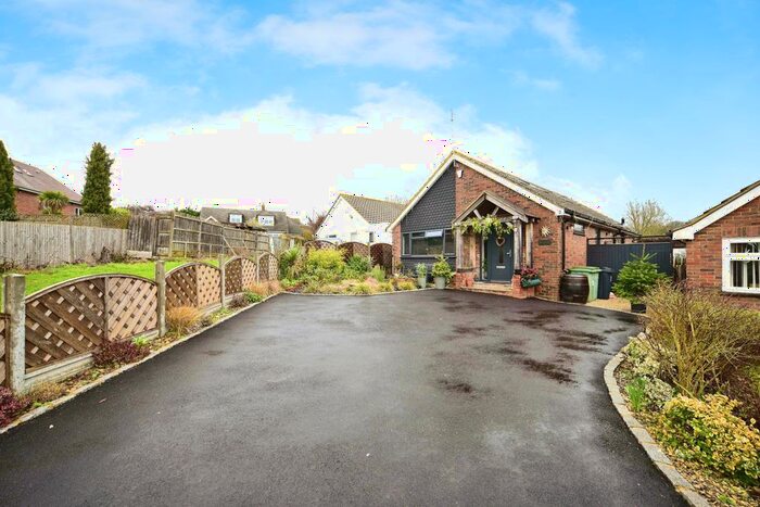 3 Bedroom Bungalow For Sale In Streetfield, Maidstone, Kent, ME17
