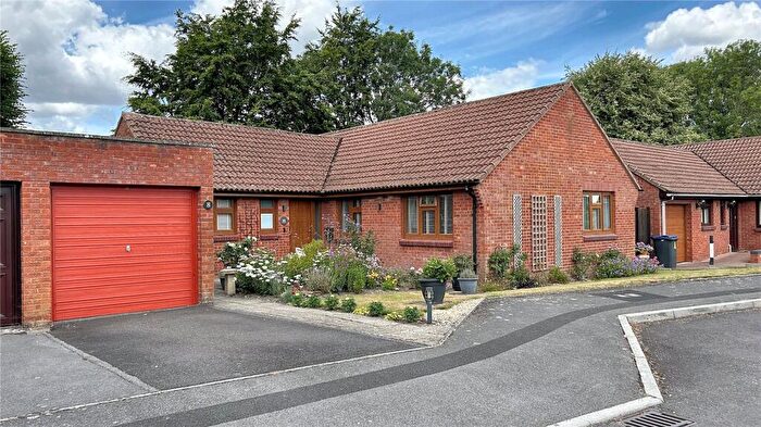 3 Bedroom Bungalow For Sale In Cheyney Walk, Westbury, BA13
