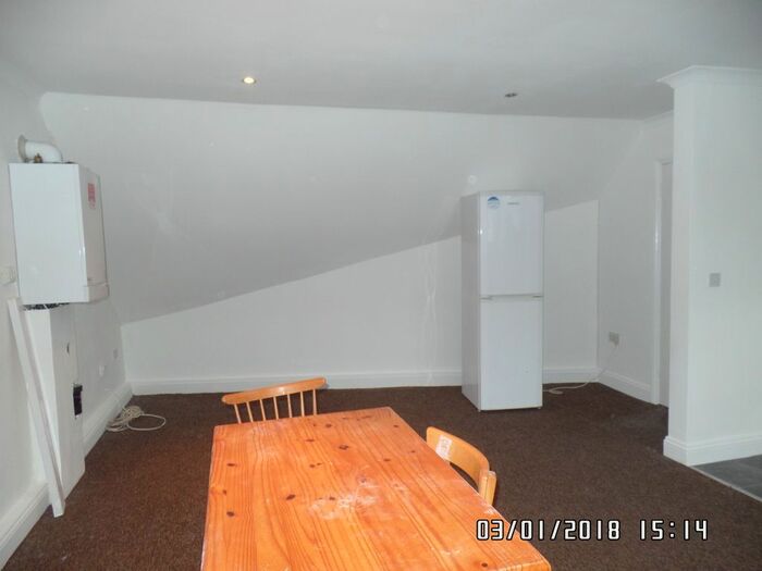 1 Bedroom Flat To Rent In Sun St, Waltham Abbey EN9