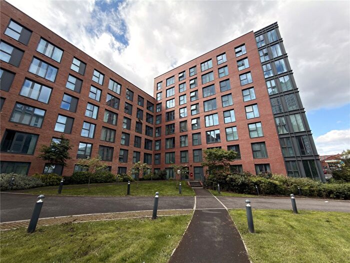 2 Bedroom Flat To Rent In Axium, Windmill Street, Brimingham, B1
