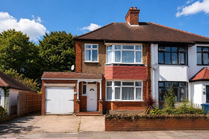 3 Bedroom Semi-Detached House For Sale In Dorset Avenue, Southall, UB2