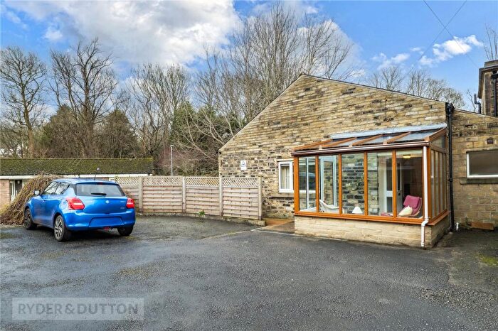 1 Bedroom Detached Bungalow For Sale In Buckden Road, Edgerton, Huddersfield, West Yorkshire, HD3