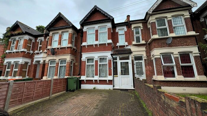 3 Bedroom Terraced House To Rent In Shrewsbury Road, London, E7
