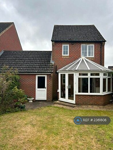 2 Bedroom Detached House To Rent In The Paddock, Abingdon, Oxfordshire, OX13