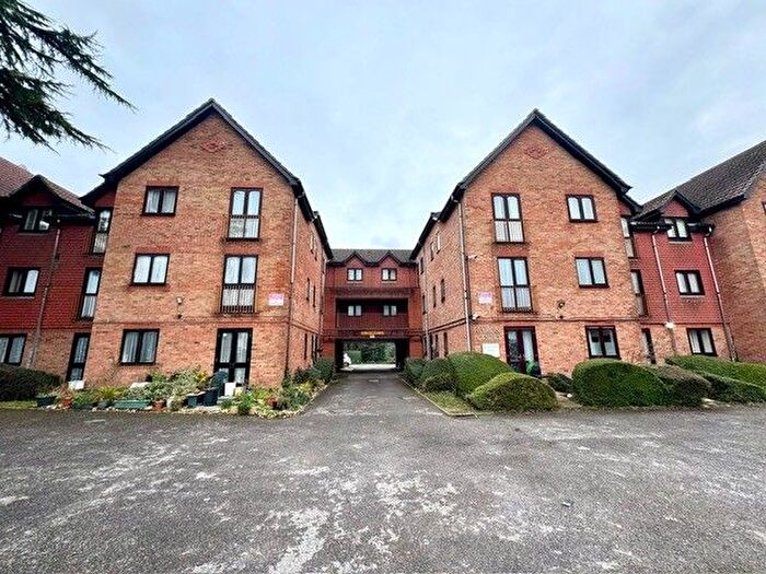 1 Bedroom Flat To Rent In Hill Lane, Southampton, SO15