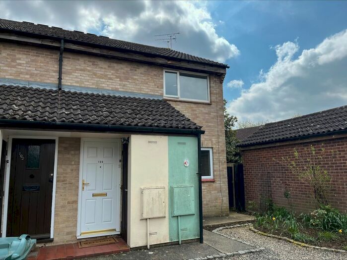 1 Bedroom Maisonette To Rent In Lakemead, Singleton, Ashford, TN23