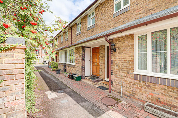 2 Bedroom Terraced House For Sale In De Tany Court, St Albans, AL1