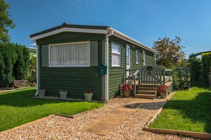 2 Bedroom Lodge For Sale In Crossgates, Llandrindod Wells, LD2