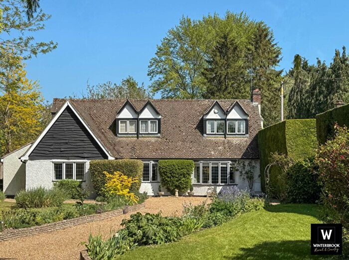 4 Bedroom Detached House For Sale In Woodlands, Winterbrook, OX10