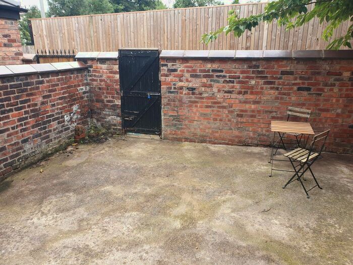 4 Bedroom Terraced House To Rent In Olney Street, Manchester, M13