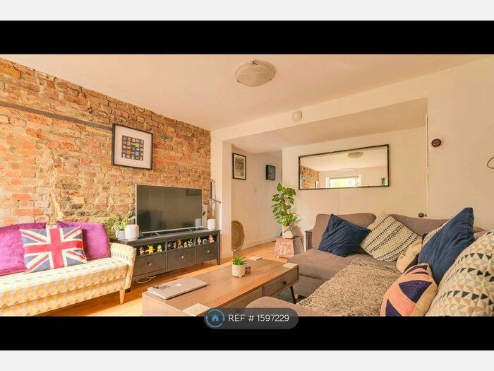 1 Bedroom Flat To Rent In Croydon, Croydon, CR0