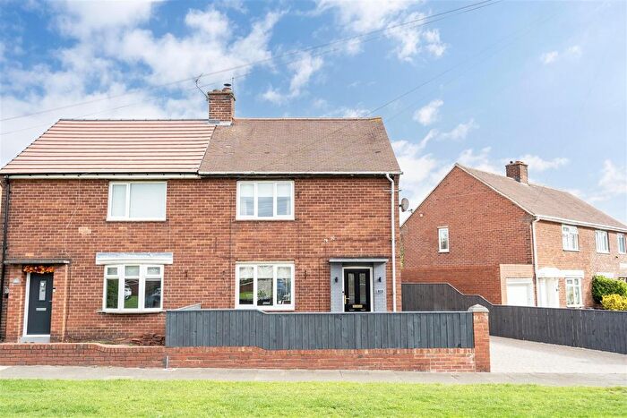 2 Bedroom Semi-Detached House For Sale In Brampton Gardens, Wallsend, NE28