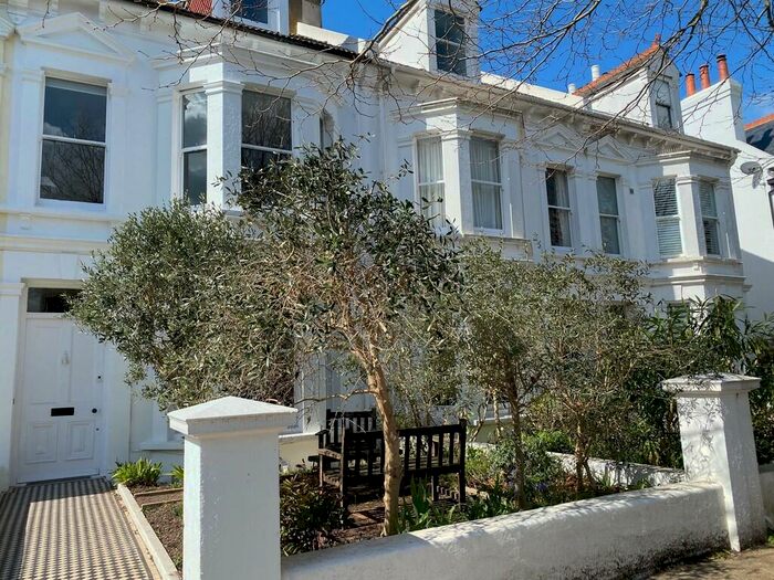 3 Bedroom Terraced House To Rent In Walsingham Road, Hove, BN3