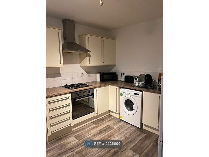 3 Bedroom Flat To Rent In Leicester Road, Leicestershire, LE10