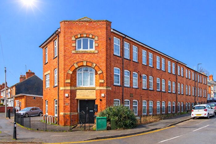 2 Bedroom Flat For Sale In Northampton Road, Wellingborough, NN8