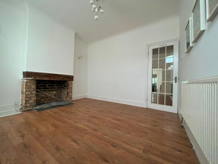 2 Bedroom Terraced House To Rent In Gardenia Avenue, Luton, Bedfordshire, LU3