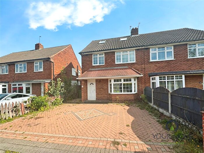 3 Bedroom Semi-Detached House To Rent In Bridge Street, Coseley, Bilston, West Midlands, WV14