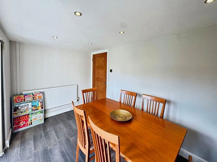 3 Bedroom End Terrace House For Sale In Crown Road, Kenfig Hill, Bridgend, CF33