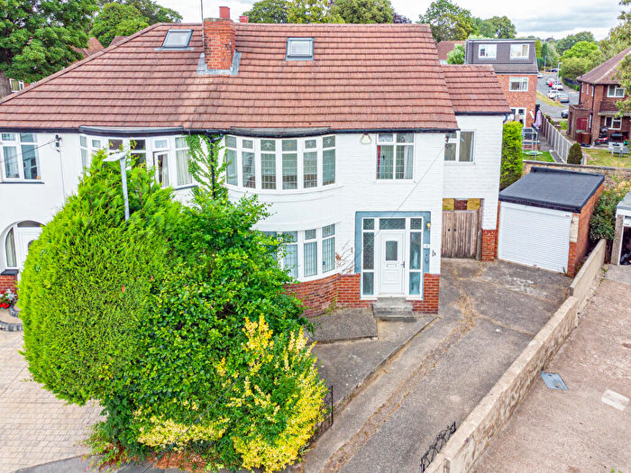 5 Bedroom Semi-Detached House For Sale In Moorland Walk, Leeds, LS17