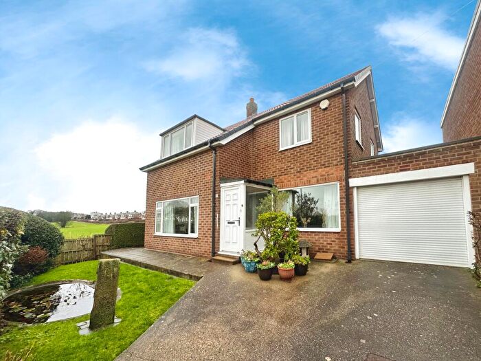 3 Bedroom Detached House For Sale In Sheringham Gardens, Throckley, Newcastle Upon Tyne, NE15