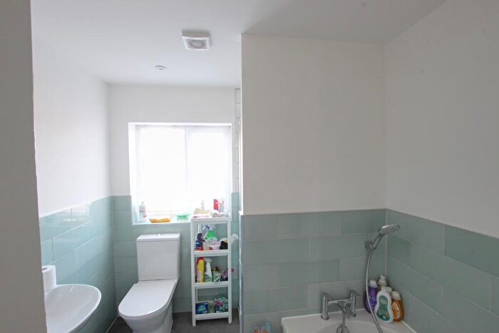 2 Bedroom Cottage To Rent In Langstone High Street Havant Unfurnished, PO9