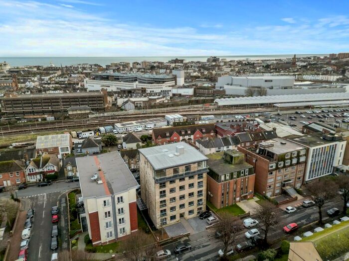 2 Bedroom Apartment To Rent In St Leonards Road, Eastbourne, BN21